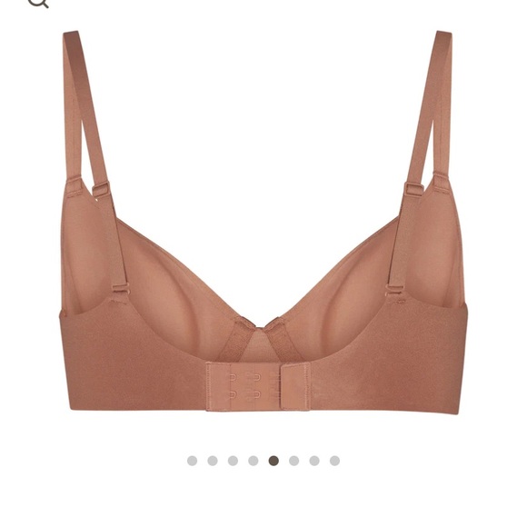Skims Weightless Demi Bra - Picture 2 of 11